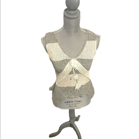 Caty Lesca Paris Gray Stripe Knit Sleeveless Top Women’s Size Small NWT - Picture 1 of 4